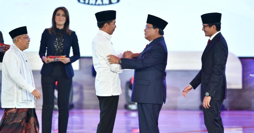 Beda Sikap antara KPU dan Fadli Zon Soal 'Contekan' di Debat Pilpres
