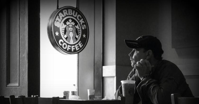 Oh... Rupanya Begini Trik Starbucks Agar Tak Ngiklan di TV