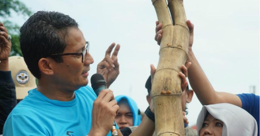Sandiaga Uno Banjir Sumbangan Dana Kampanye di Demak, dari Uang hingga Bambu