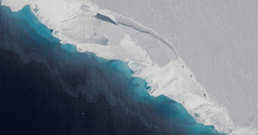 NASA Temukan Lubang Raksasa di Gletser Antartika, Begini Kata Ilmuwan