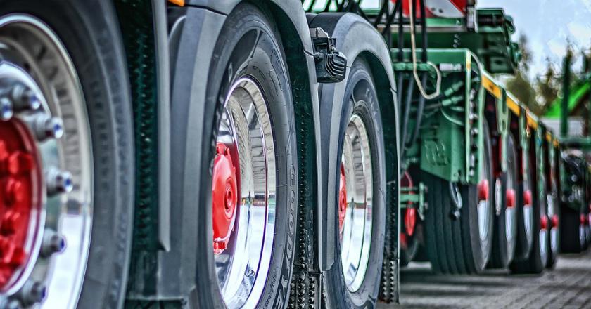 Diterjang Perang Dagang, Truk Made in China Tetap Laku Keras