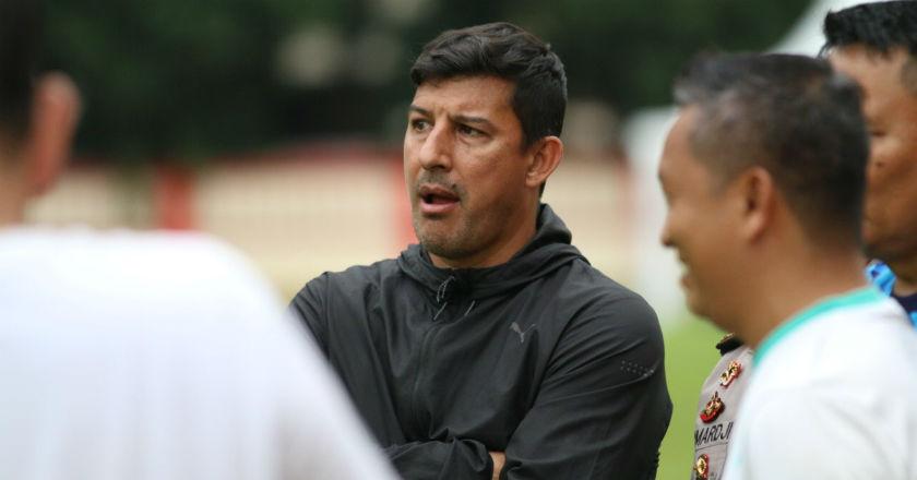 Latih Bhayangkara FC, Alvredo Vera Akui Banyak Pemain Berkualitas