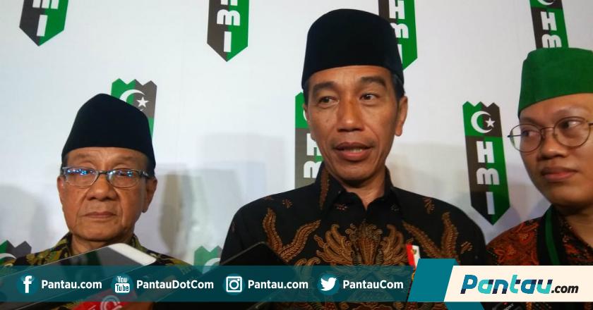 Doa Akbar Tandjung untuk Jokowi di Hadapan Kader HMI: Lanjutkan Pemerintahan