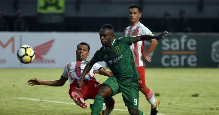 Persebaya Andalkan Penyerang Lokal Kontra Perseru