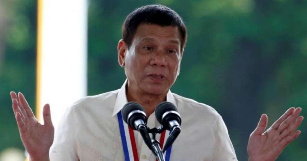 Keras, Presiden Filipina Rodrigo Duterte Tantang Angkatan Militer untuk Menggulingkannya