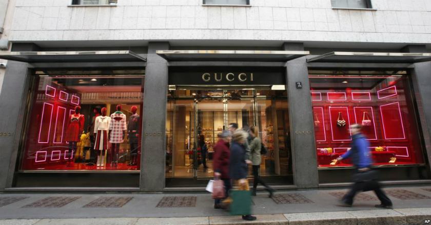 Gucci Tarik Produk Sweater Wol yang Dinilai Rasis