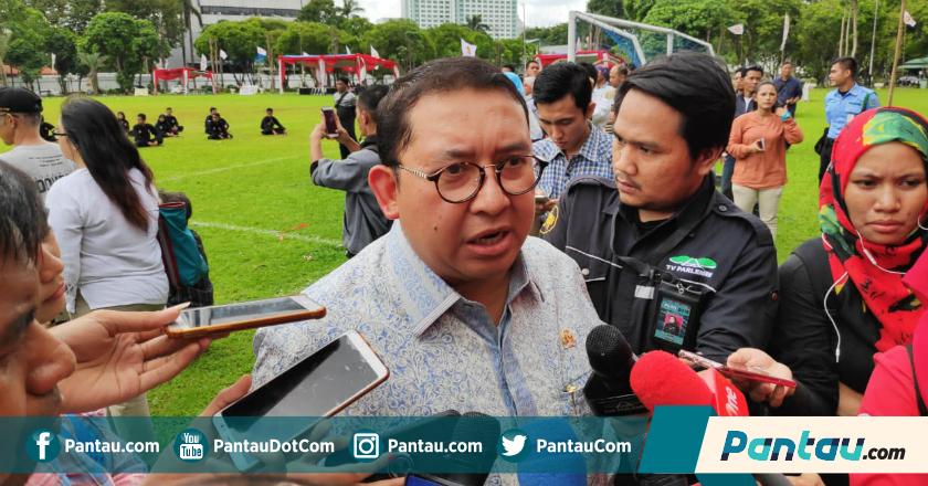 Pemerintah Turunkan Harga BBM, Fadli Zon: Biasa, Mencari Simpati