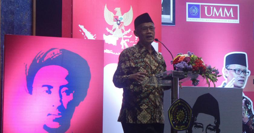 Di Hadapan Jokowi, Ketum Muhammadiyah Ingatkan Peserta Soal Aksi Foto dengan Jari