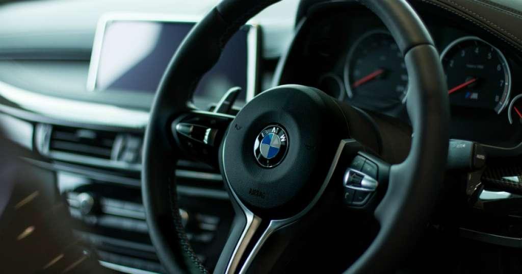 Tertarik Kredit Mobil BMW DP 0 Persen?