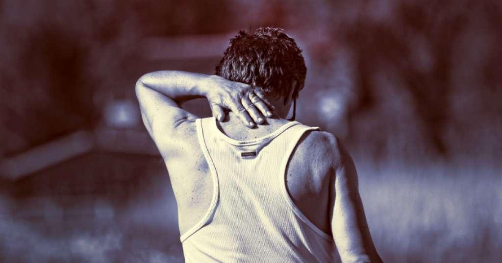 Bahu Tidak Simetris? Ketahui Gejala dan Penyebab Skoliosis Sejak Dini