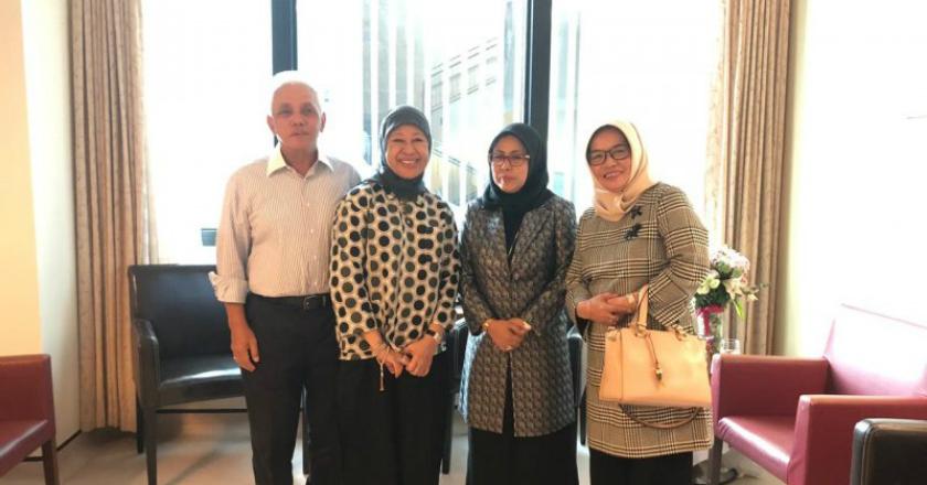 Jenguk Ani Yudhoyono, Putri Ma'ruf Amin Sampaikan Salam dari Ayahanda