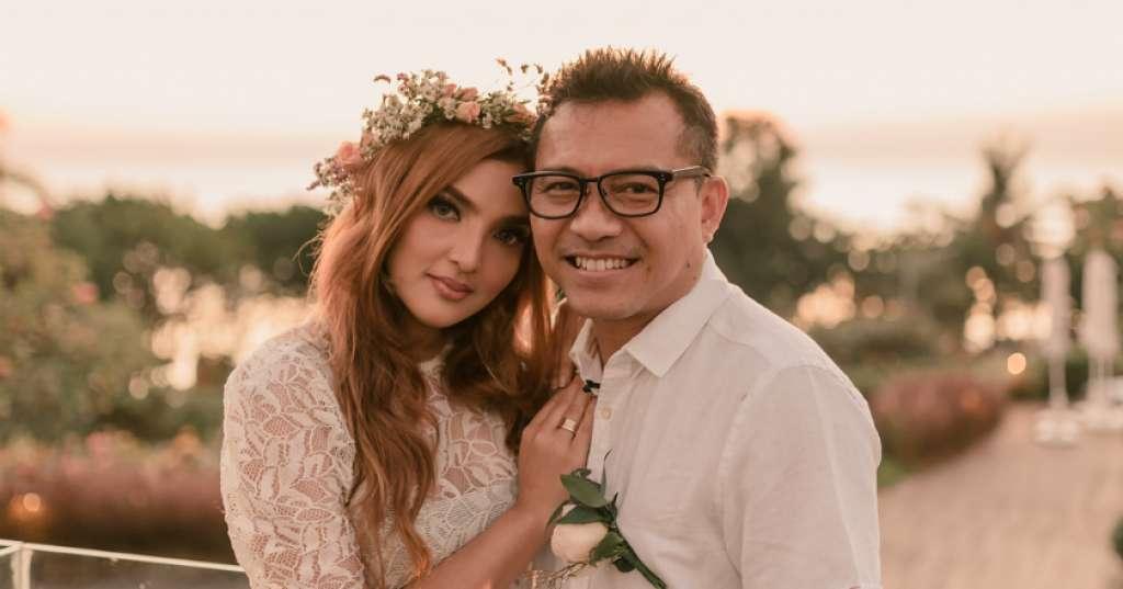 Anang Hermansyah dan Ashanty Jenguk Ahmad Dhani di Rutan Medaeng