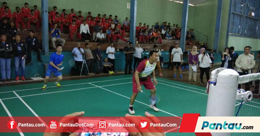 Sambangi SKO Ragunan, Kevin/Marcus Ajak Anak Muda Jadi Atlet