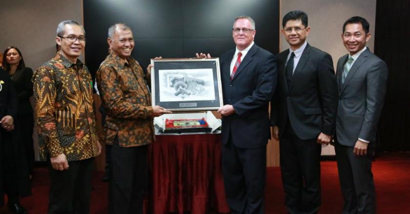 Sukses Bongkar Kasus Megakorupsi e-KTP, KPK Terima Penghargaan dari Dubes AS