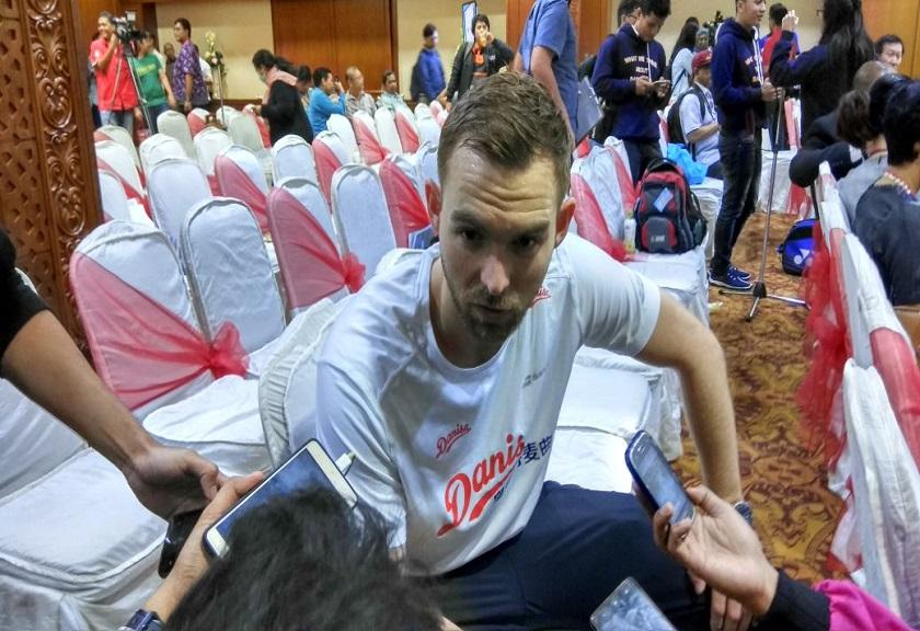 Pebulu Tangkis Denmark Akui Sulit Bermain di Indonesia