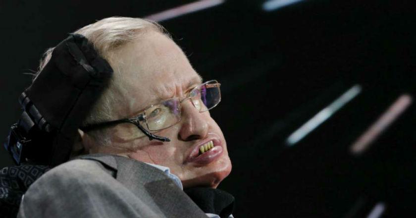 Stephen Hawking Dimakamkan di Cambridge
