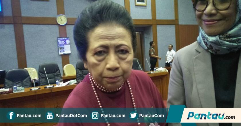 Cerita Ceu Popong Tentang Sosok Setya Novanto