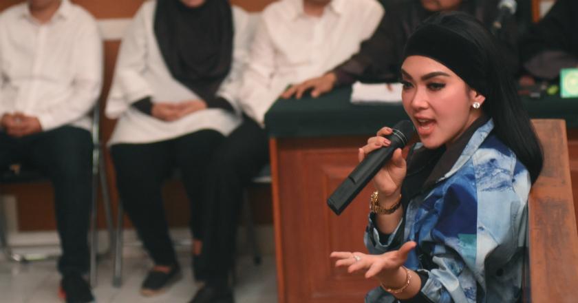Mau Endorse di Akun Instagram Syahrini? Siapkan Rp150 Juta