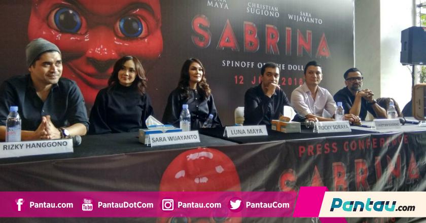 Jeremy Thomas Jadi Paranormal di Film Sabrina