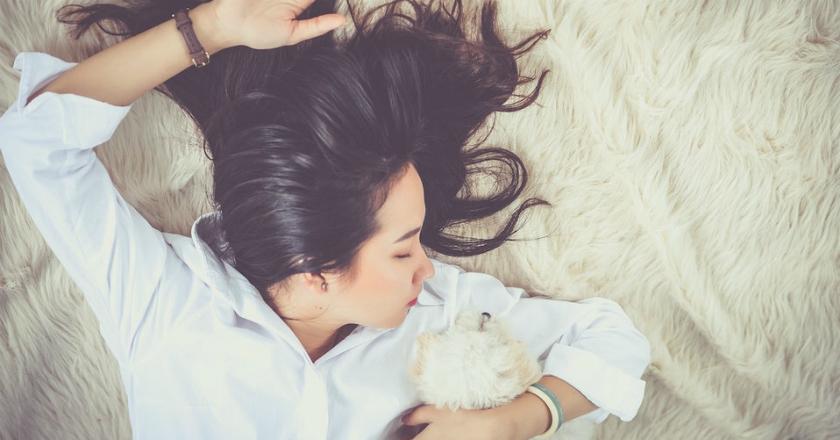 Mau Tidur Nyenyak di Malam Hari? Ini Posisi Tidur Terbaik