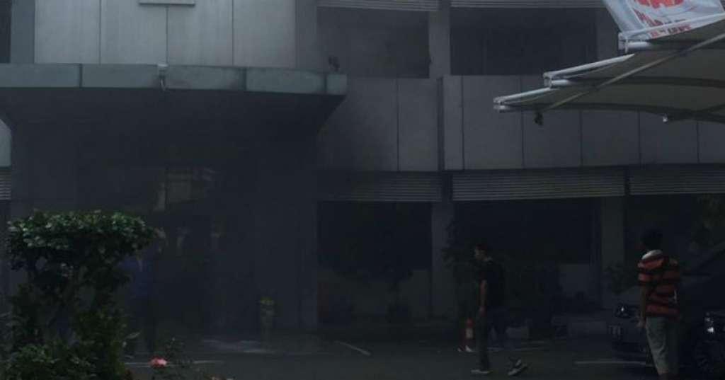 Kebakaran Gedung SDM Polda Metro Jaya Berhasil Dipadamkan