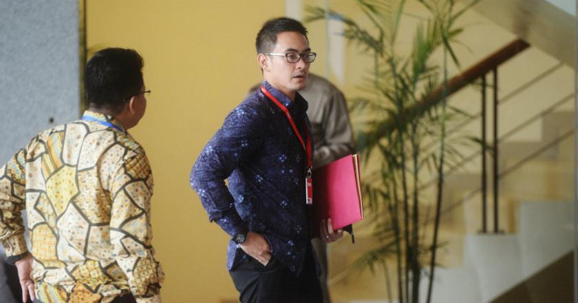 Diperiksa KPK, Zumi Zola Siap Jika Ditahan