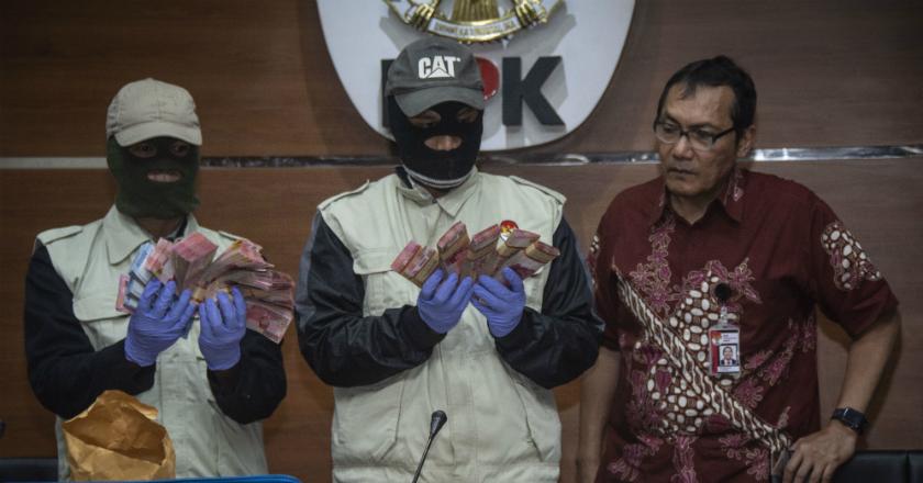 Palak Kepala Dinas untuk Istri Ikut Pilkada, Bupati Bandung Barat Jadi Tersangka KPK