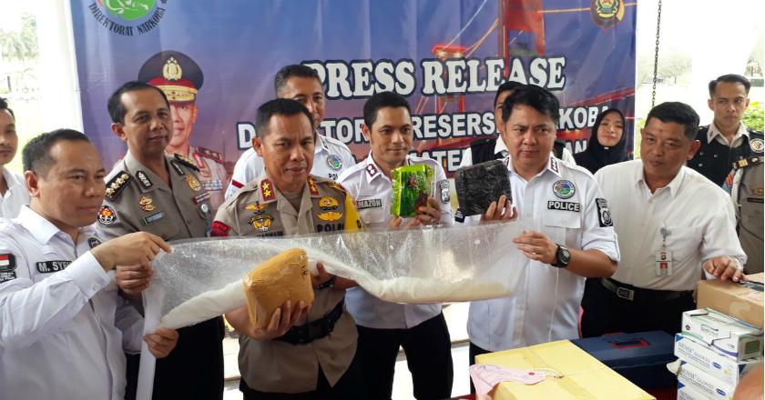 Bawa Sabu 6 Kg, Polda Sumsel Tangkap 6 Orang Tersangka