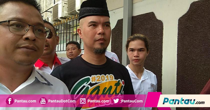 Ahmad Dhani Tiap Hari Pakai Kaos #2019GANTIPRESIDEN, Apa Maknanya?