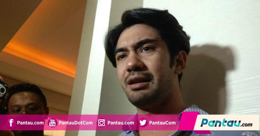 Cerita Reza Rahadian Main di Film 'The Gift' Karya Hanung Bramantyo