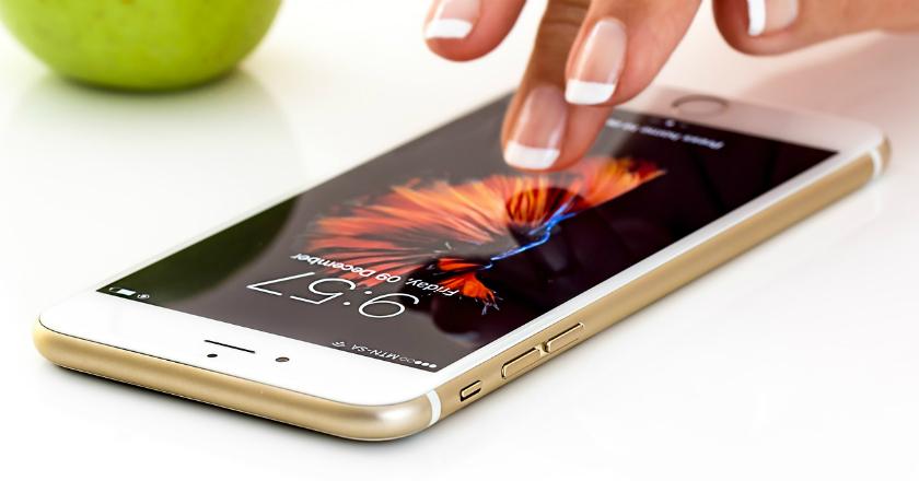 Cara Sederhana Bersihkan 'Bakteri' di Smartphone Kamu