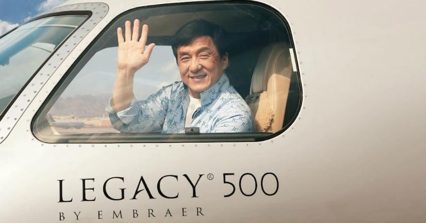 Pantau Foto: Intip Mewahnya Pesawat Jet Pribadi Jackie Chan