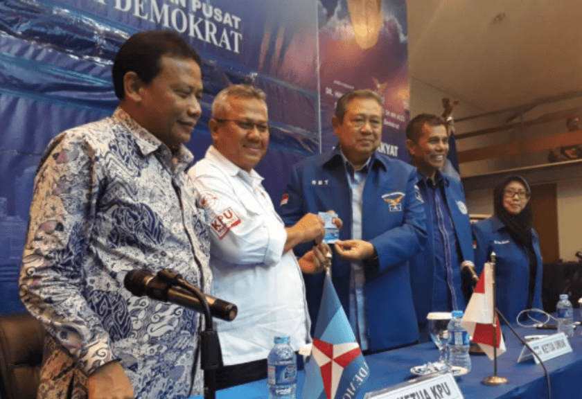 Sempat Diskors, Partai Demokrat Akhirnya Lolos Verifikasi