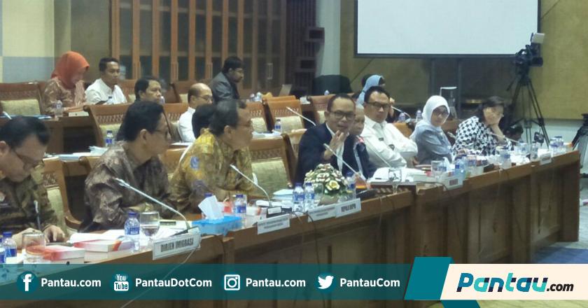 Kenapa Presiden Jokowi Harus Keluarkan Perpres TKA? Ini Kata Menakertrans