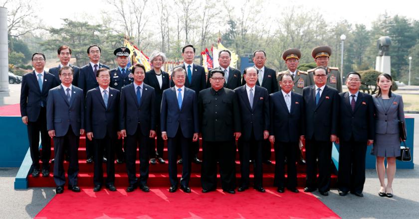 Pantau Foto: Pertemuan Bersejarah Dua Korea