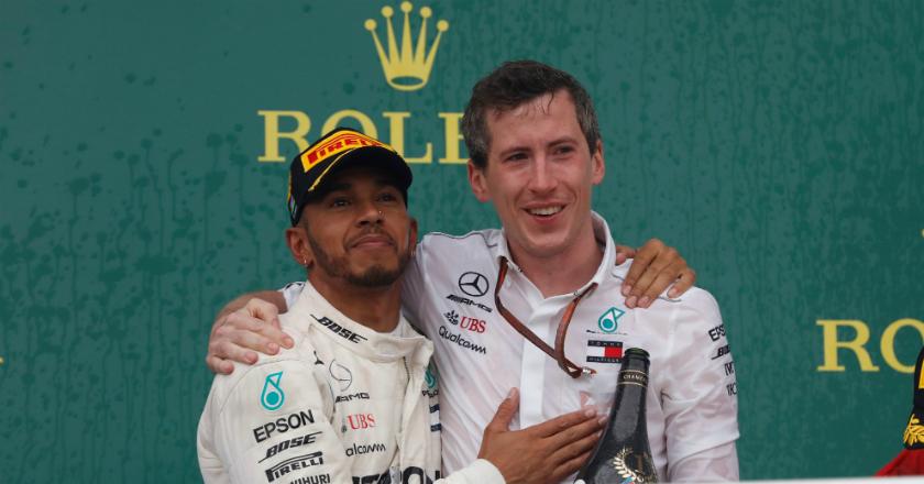 Demi Bottas, Hamilton Rela Telat Naik Podium GP Azerbaijan