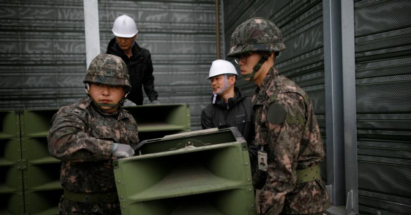 Pantau Foto: Duo Korea Copot Pengeras Suara Propaganda Biang Perperangan