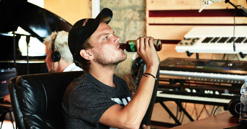 Terkuak! Kematian DJ Avicii Ternyata Karena Bunuh Diri