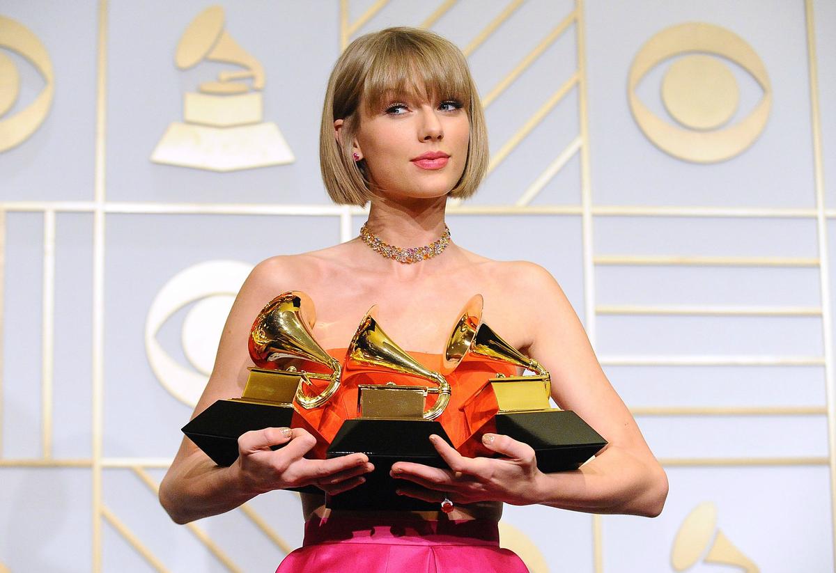Penggemar Curhat Tak Punya Rumah, Taylor Swift Lakukan Hal Tak Terduga