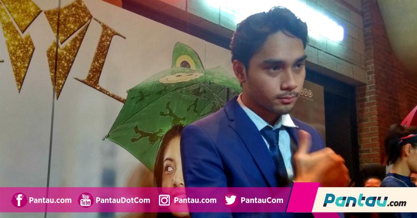 Syuting Adegan Romantis Bareng Aurelie di Film EL, Megantara Baper?