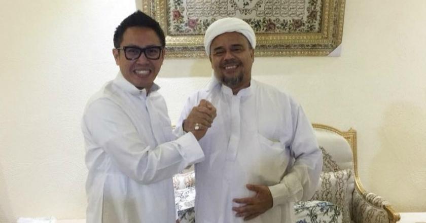 Eko Patrio Melepas Rindu dengan Habib Rizieq di Arab Saudi