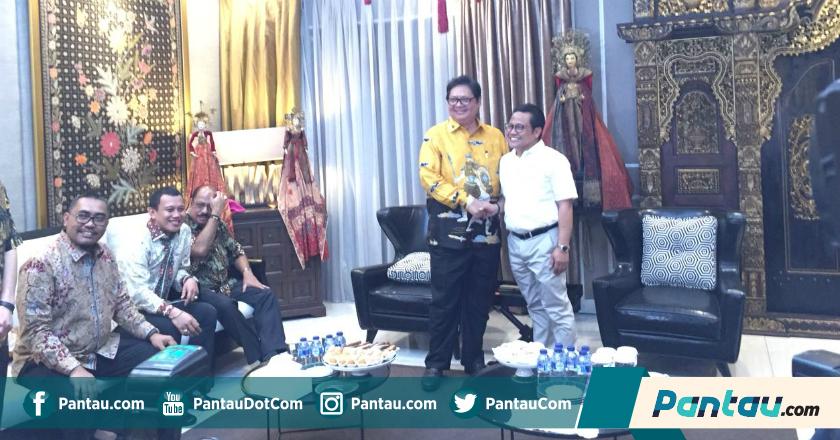 Saat Cak Imin 'Keukeuh' Ingin Jadi Cawapres Jokowi di Depan Airlangga