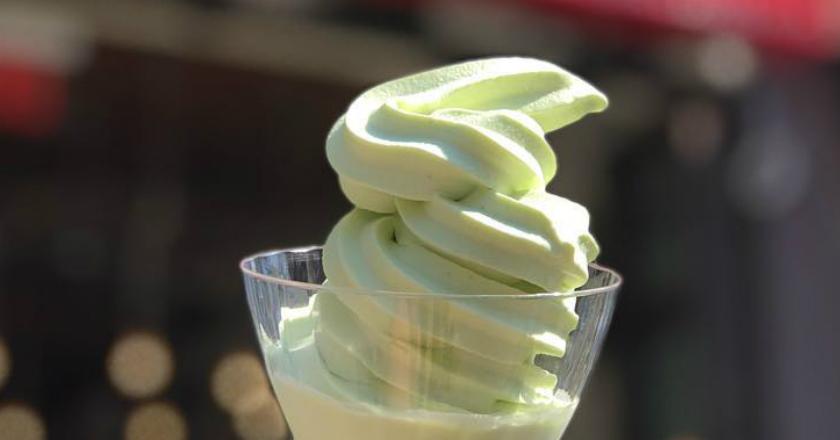 Ada Es Krim Rasa Acar Mentimun, Tertarik Coba?