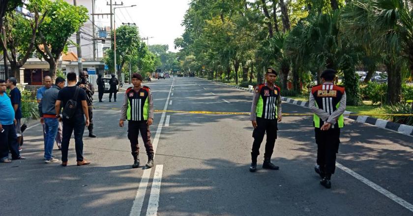 Bom Meledak di Gereja Santa Maria Surabaya, Dua Orang Tewas