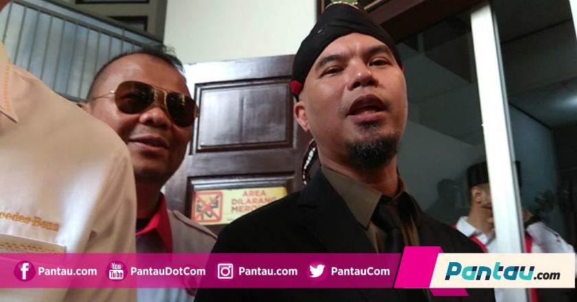 Sebelum Sidang, Ahmad Dhani Mengutuk Dalang Aksi Terorisme