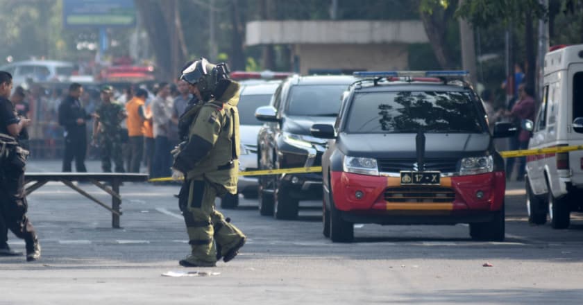 Polisi: Sembilan Terduga Teroris Ditangkap Hidup, Empat Tewas