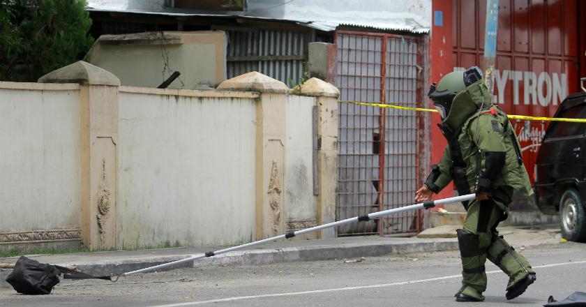 Tim Gegana Cek Benda Mencurigakan di Depan Stasiun Palmerah, Polda Metro: Hanya Kardus Kosong