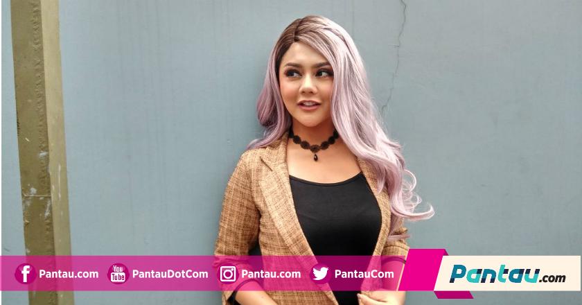 Pingsan Saat Manggung, Jenita Janet Mengaku Didorong Sosok Hitam