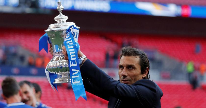 Dianggap Gagal di Chelsea, Conte Siap Didepak
