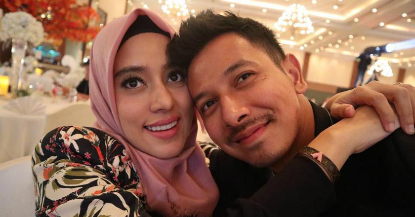 Selamat! Fairuz A Rafiq Melahirkan Bayi Perempuan